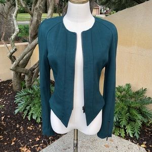 BCBGMaxAzria Fitted Collarless Zip Up Jacket in Dark Green, Fern, Size Small